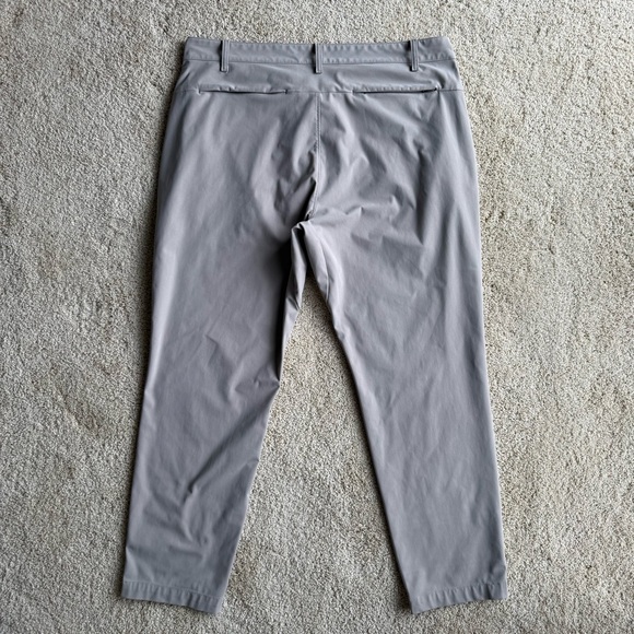Fabletics Men’s Gray Performance Pants 35x30 Athletic Golf Stretch Lightweight - Picture 7 of 11